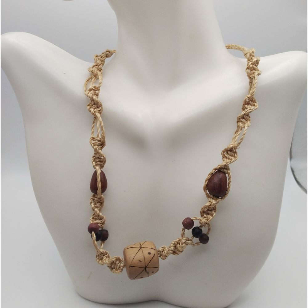 Tribal statement necklace‎